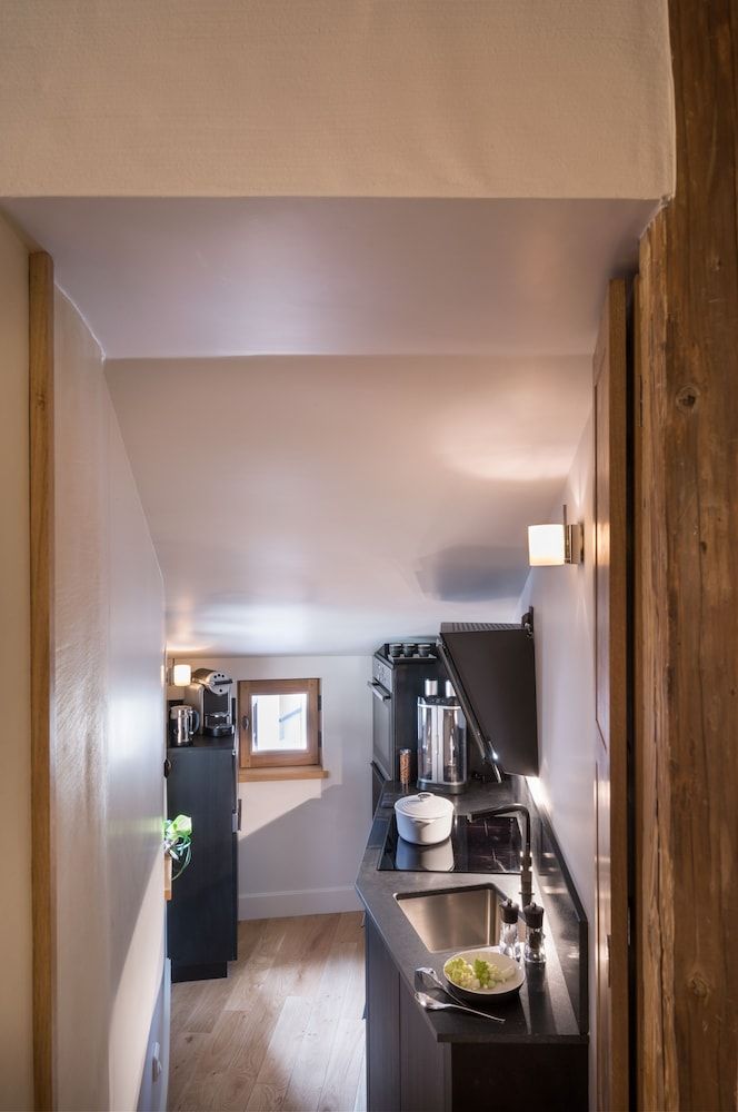 Les Loges Annecy Vieille ville Three-Floor Apartment with Fireplace and Hammam 7