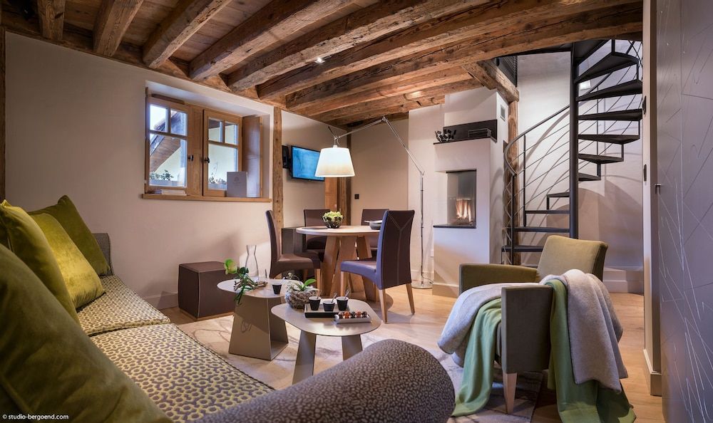 Les Loges Annecy Vieille ville Three-Floor Apartment with Fireplace and Hammam 3