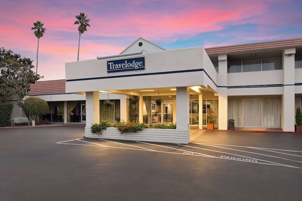 undefined Travelodge by Wyndham Monterey Bay 7
