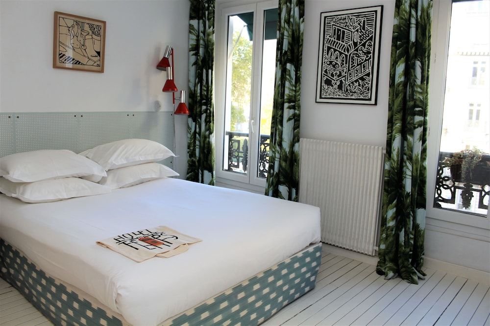 undefined Hotel du Temps Paris 7