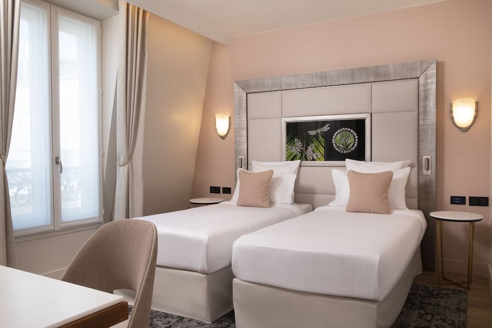 undefined Hotel Des Champs Elysees