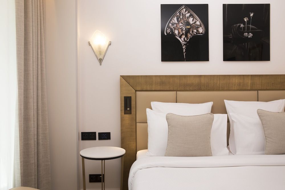 Hotel Des Champs Elysees Classic Double Room 2