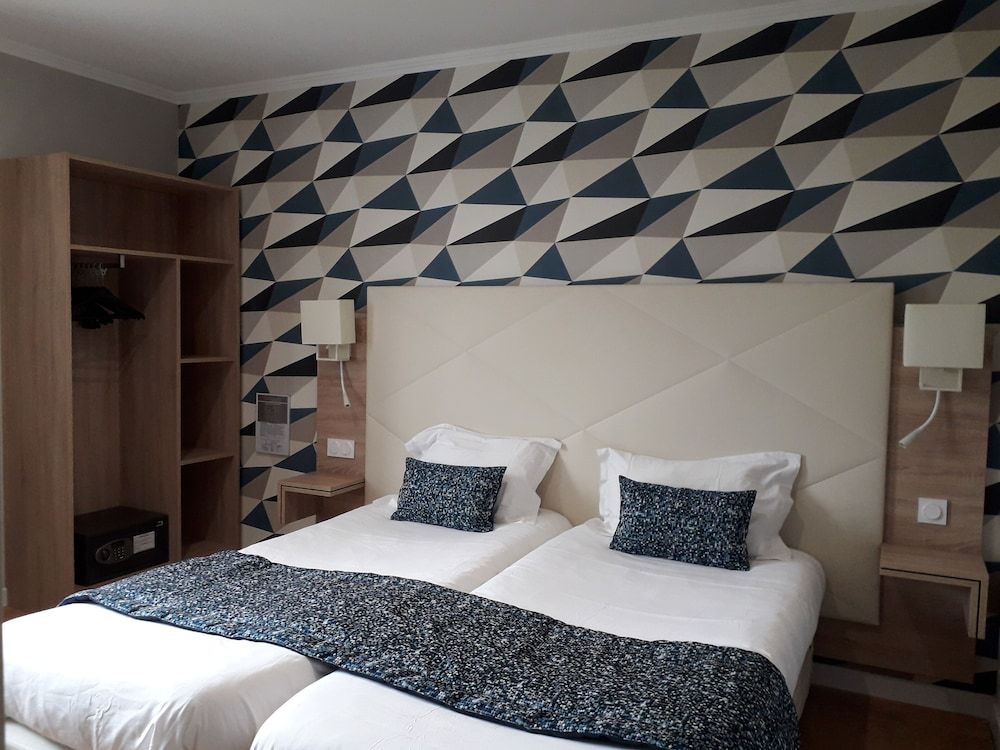 Auberge La Tomette, The Originals Relais Standard Twin Room 3