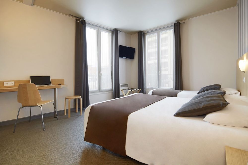 Hotel Paris Villette Triple Room 3