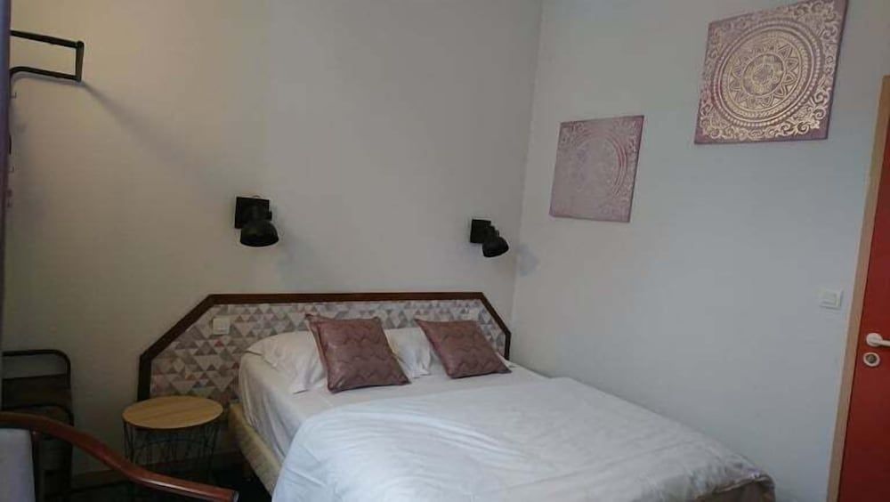 Hotel des deux porches Double Room 4