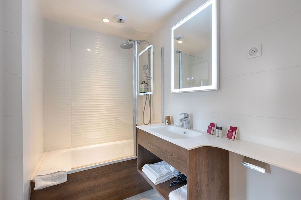 Hôtel de France Invalides Classic Double Room 4