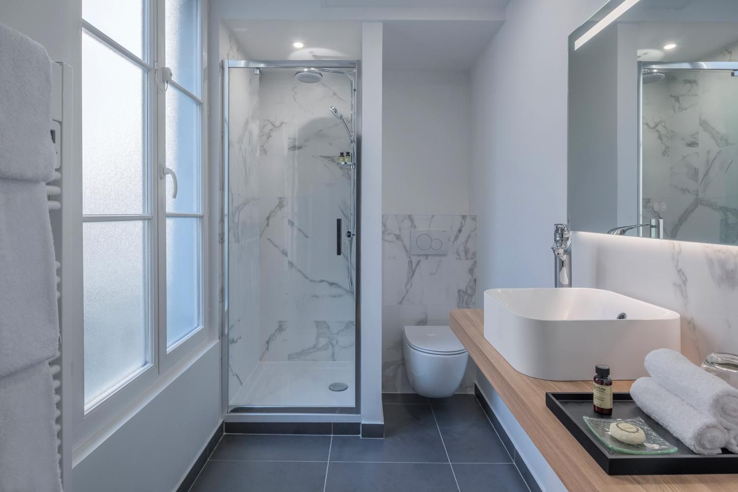 King Deluxe Room Aromatherapy