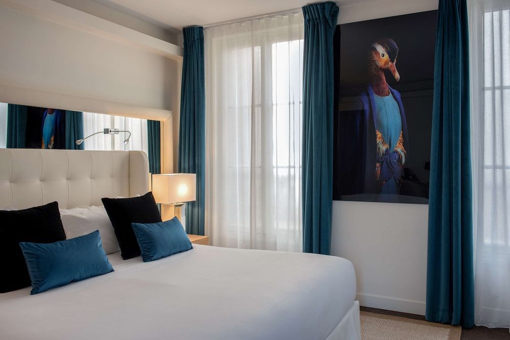 undefined Hotel Camille Paris Gare de Lyon, Tapestry Collection by Hilton 4