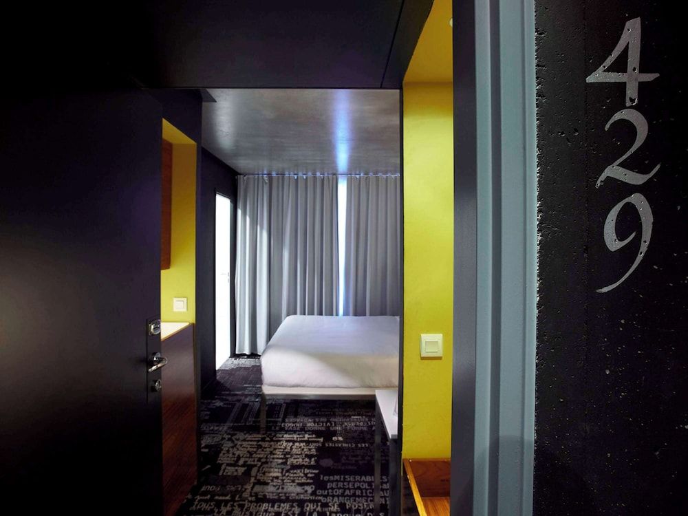 Mama Shelter Paris East Double Room, 1 Double Bed (Small Mama) 2