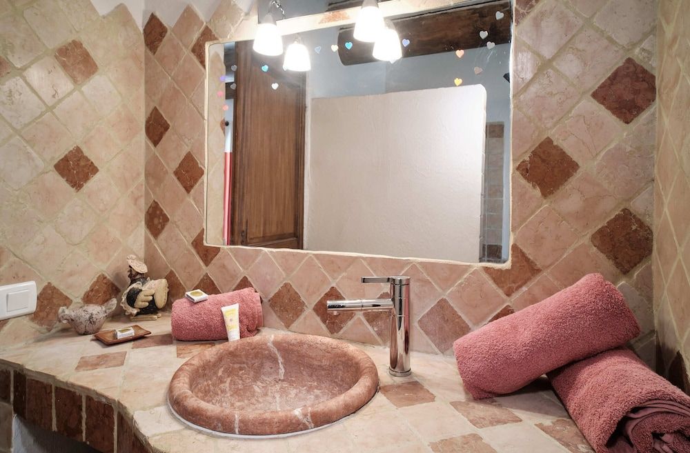 Double or Twin Room, Private Bathroom