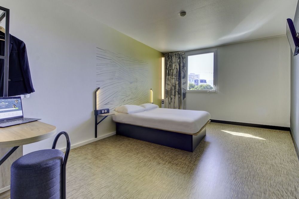 B&B HOTEL Marseille Vélodrome Prado