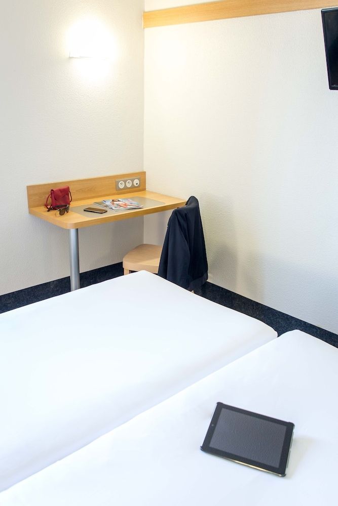 B&B HOTEL Perpignan Nord Twin Room, Non Smoking 3