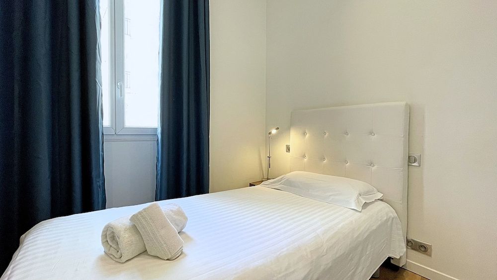 undefined Hotel Le Florian 2