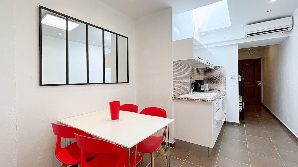 undefined Hotel Le Florian 7