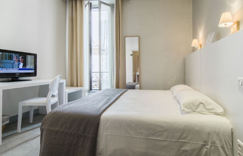 Hotel PLM Standard Double Room 2