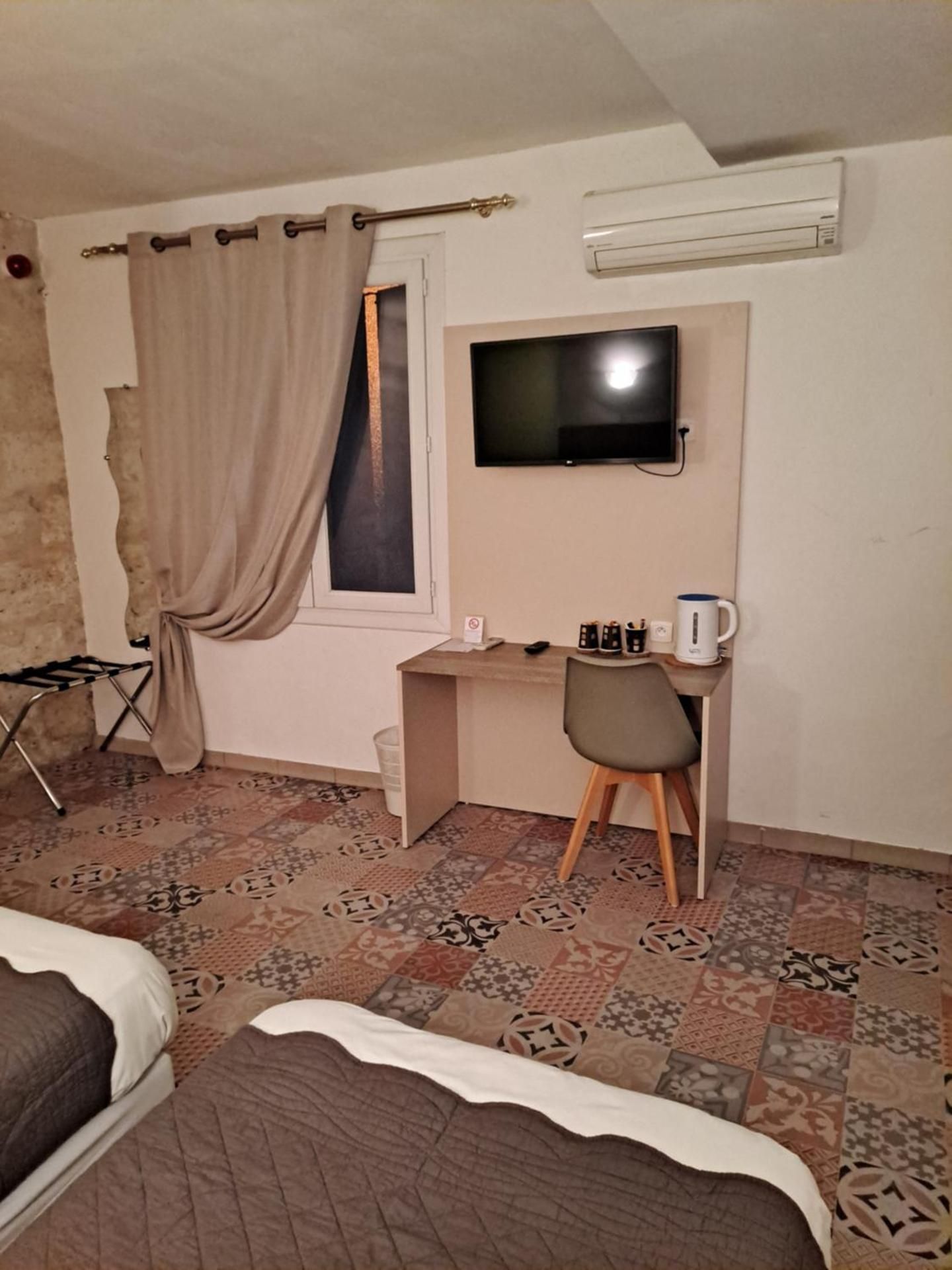Large Double Room
