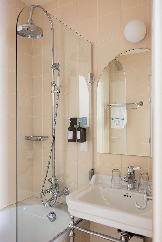 Alfred Hotels Port-Vieux Superior Room, Courtyard View 5