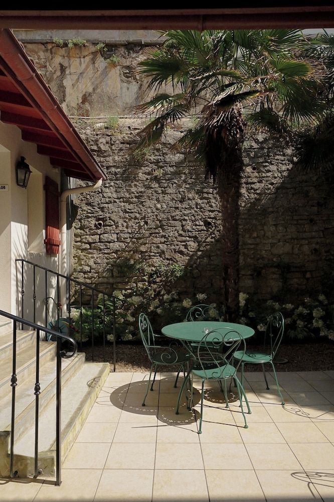 Alfred Hotels Port-Vieux Superior Room, Courtyard View 3