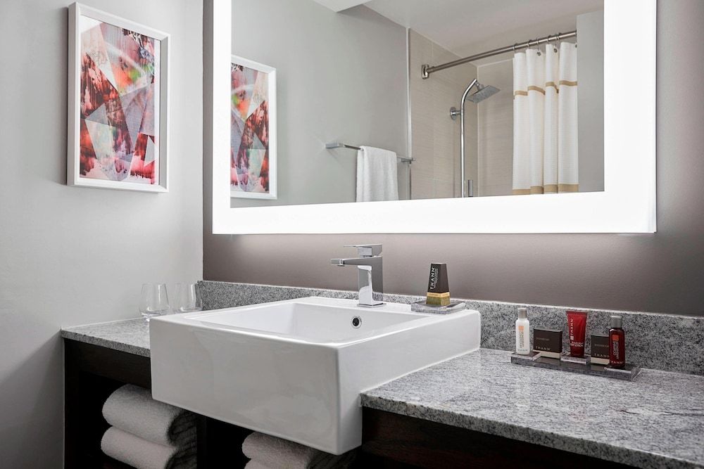 Washington Marriott Georgetown Room, 2 Double Beds, Non Smoking (Hearing Accessible) 4