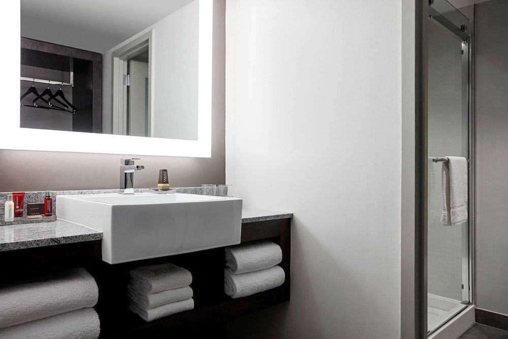 Washington Marriott Georgetown Room, 2 Double Beds, Non Smoking (Hearing Accessible) 7