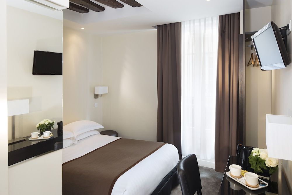 undefined Lion d'Or Paris Hotel 10