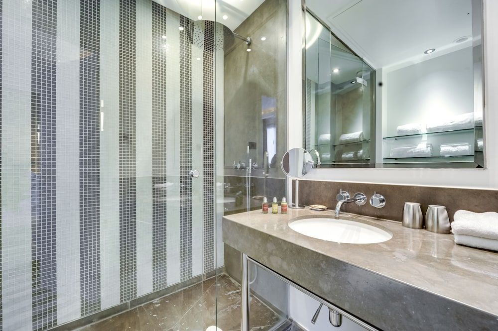 Hotel Le A Superior Double Room 3