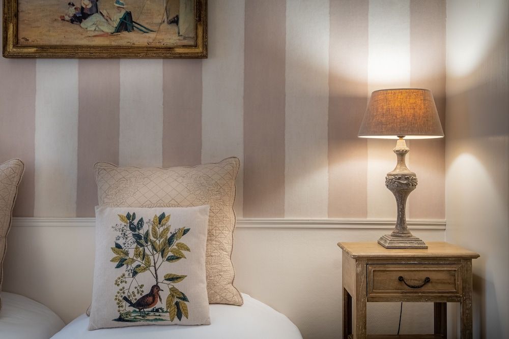 undefined Hotel de l'Avre 7