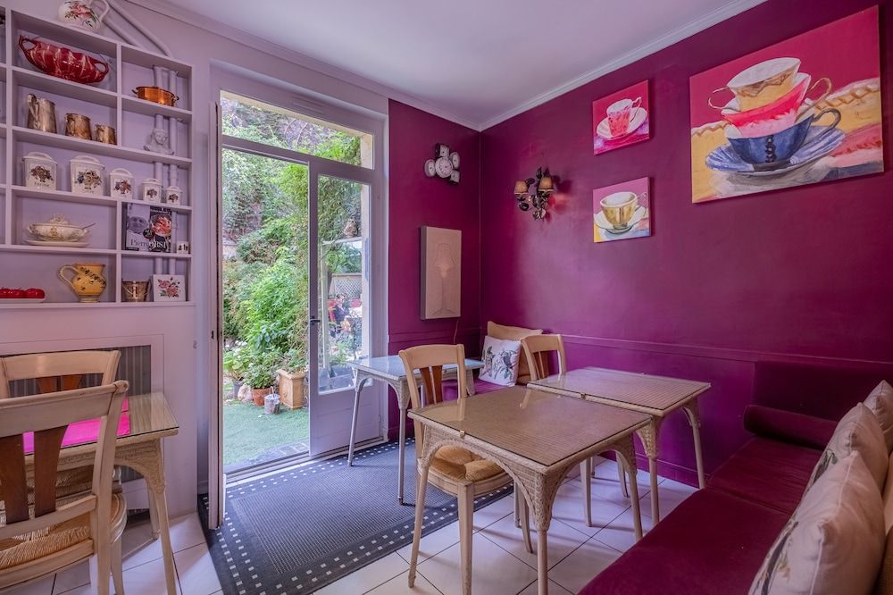 undefined Hotel de l'Avre 10