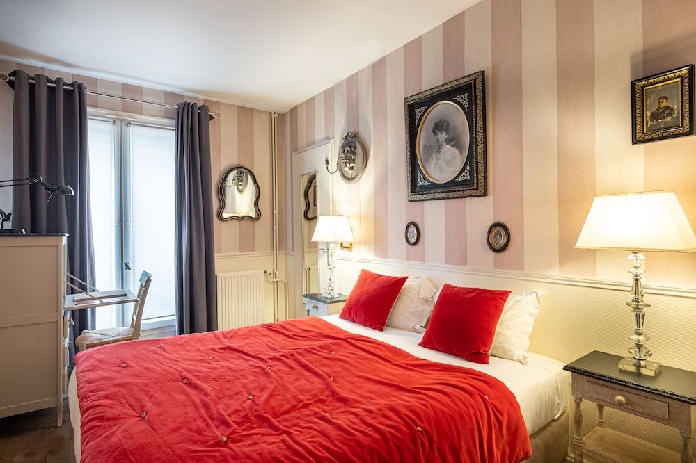 undefined Hotel de l'Avre 4