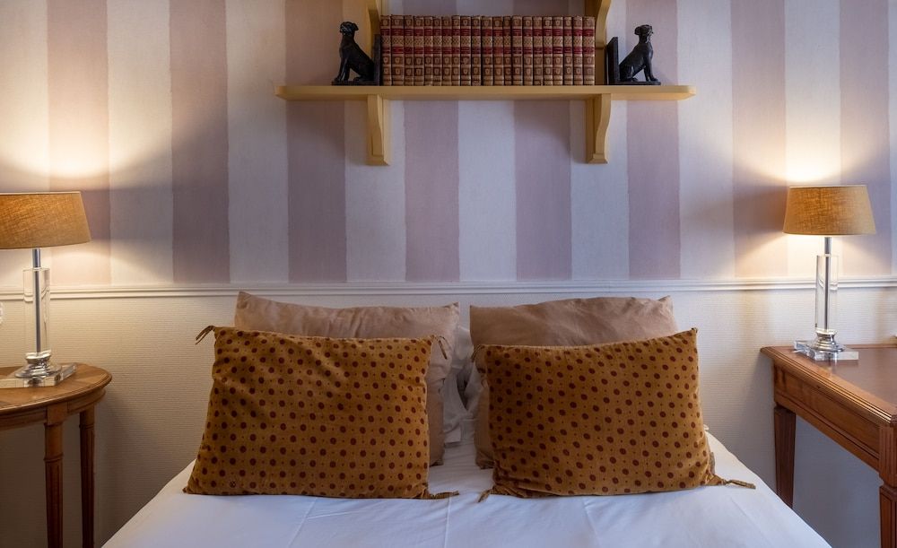 Hotel de l'Avre Classic Room 3