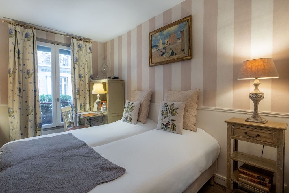 undefined Hotel de l'Avre 6