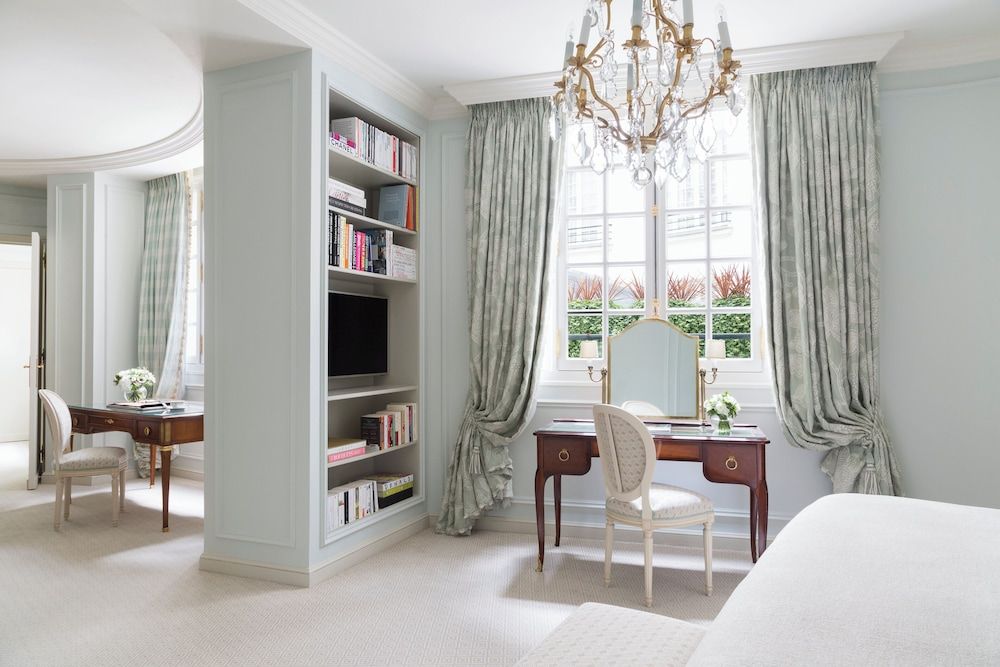 undefined Le Bristol Paris - Oetker Hotels 7