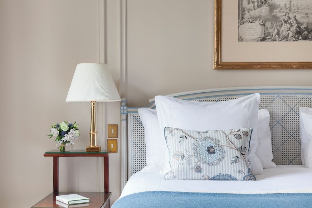 undefined Le Bristol Paris - Oetker Hotels 10
