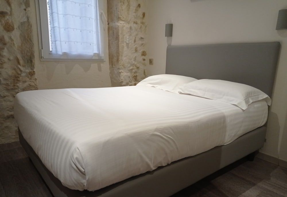Standard Single Room, 1 Double Bed, Non Smoking
