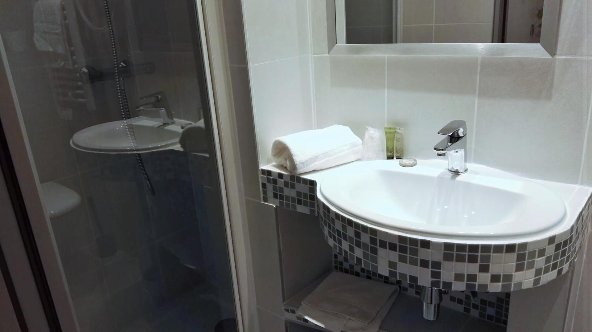 Small Single Room