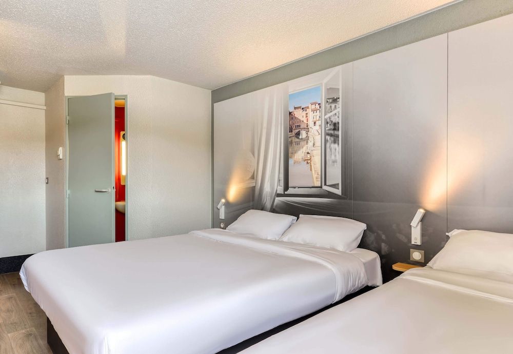 B&B HOTEL Narbonne (2) Triple Room, Non Smoking 4