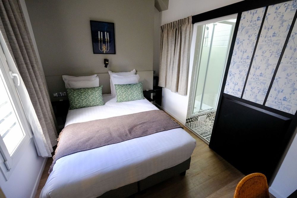 Hotel Lucien Classic Double Room, 1 Double Bed 2