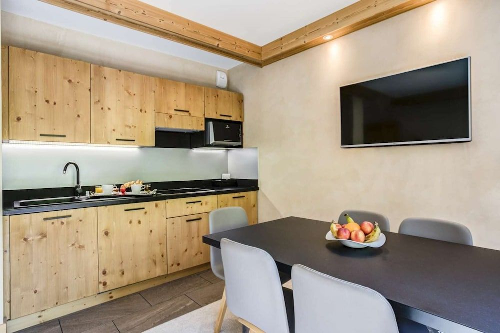 Family Suite, slopes view (with free Pool access)