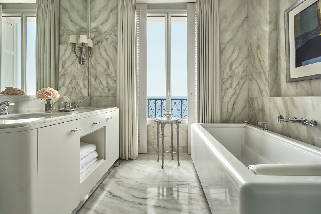Four Seasons Sea View Suite with King Bed