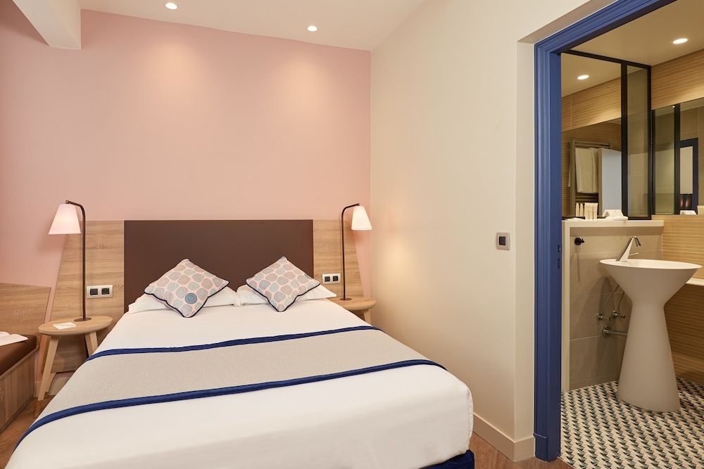 undefined Hotel de Sevigne