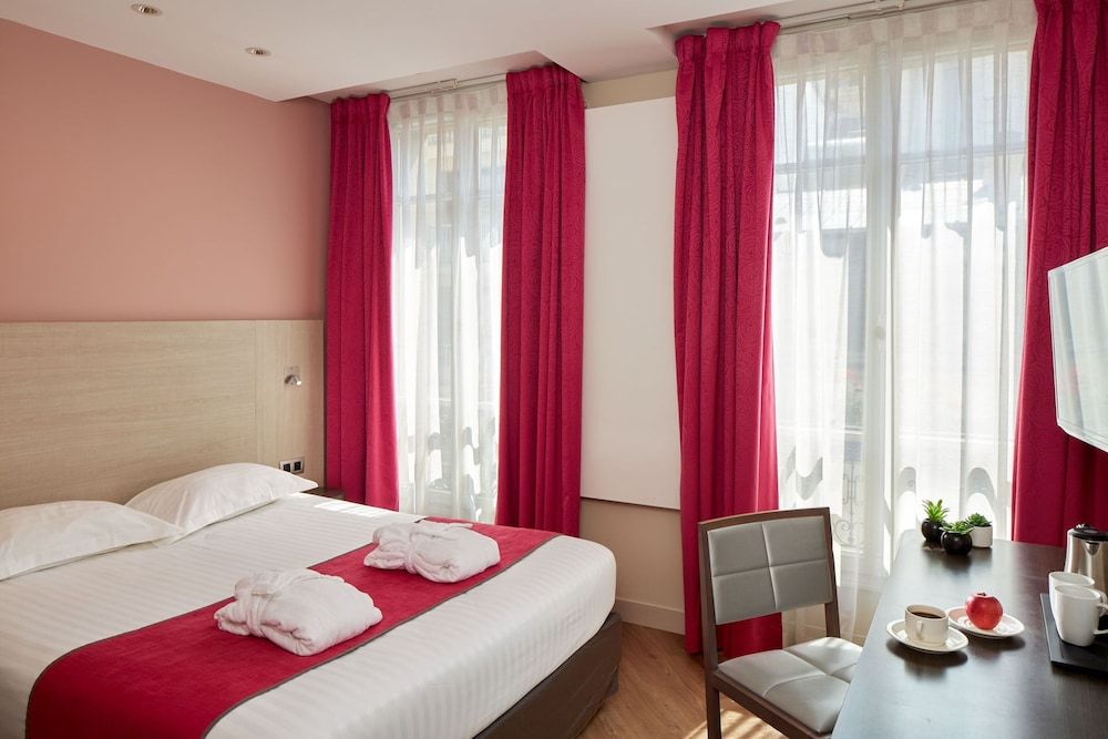 undefined Hotel de Sevigne 3