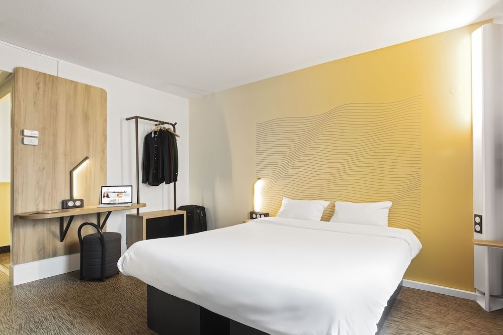 B&B HOTEL Lyon Centre Gambetta Double Room, Non Smoking 2