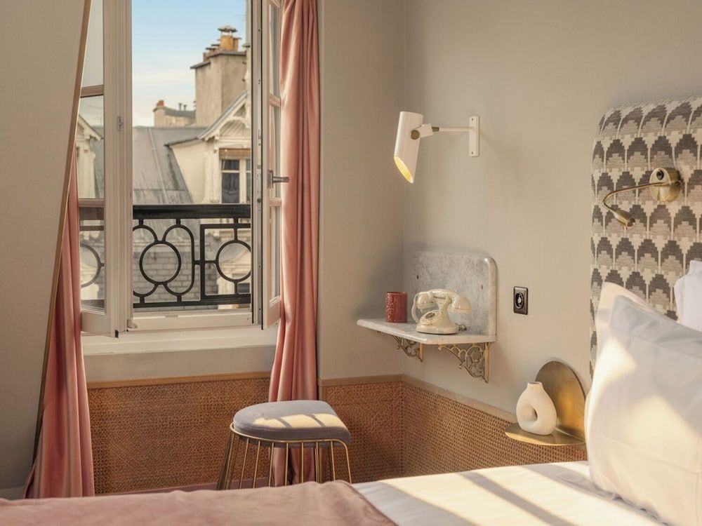 undefined Handsome Hotel 7