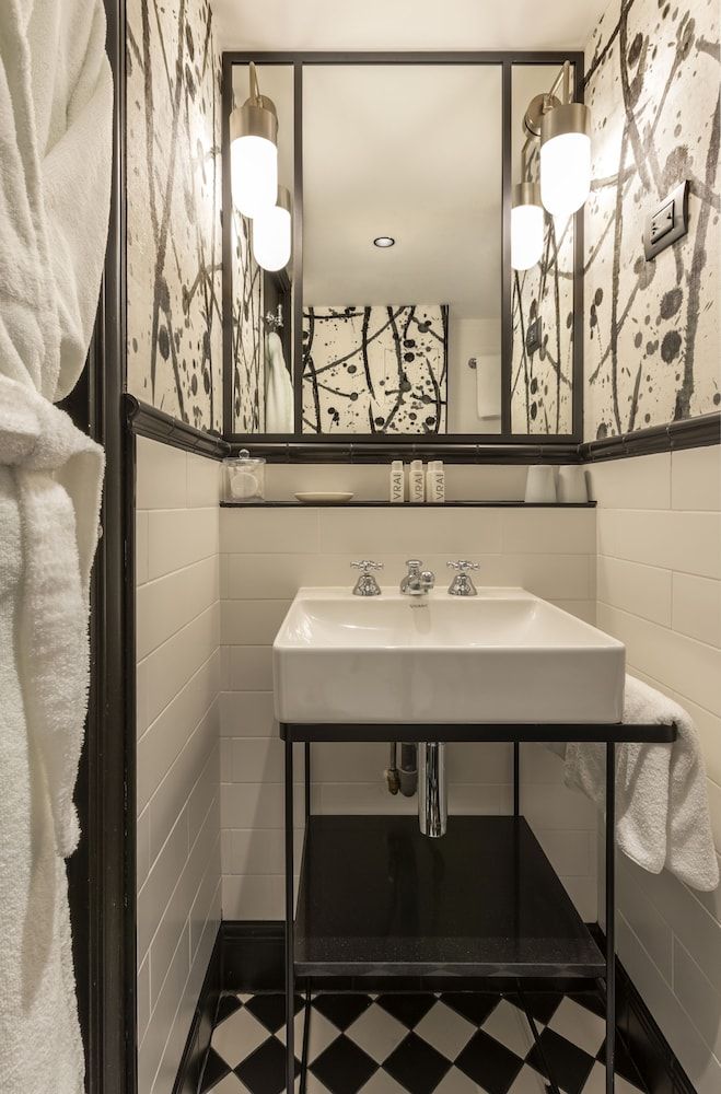 undefined Hotel Therese 8