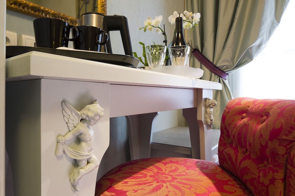 undefined Hôtel Louvre Bons Enfants 8