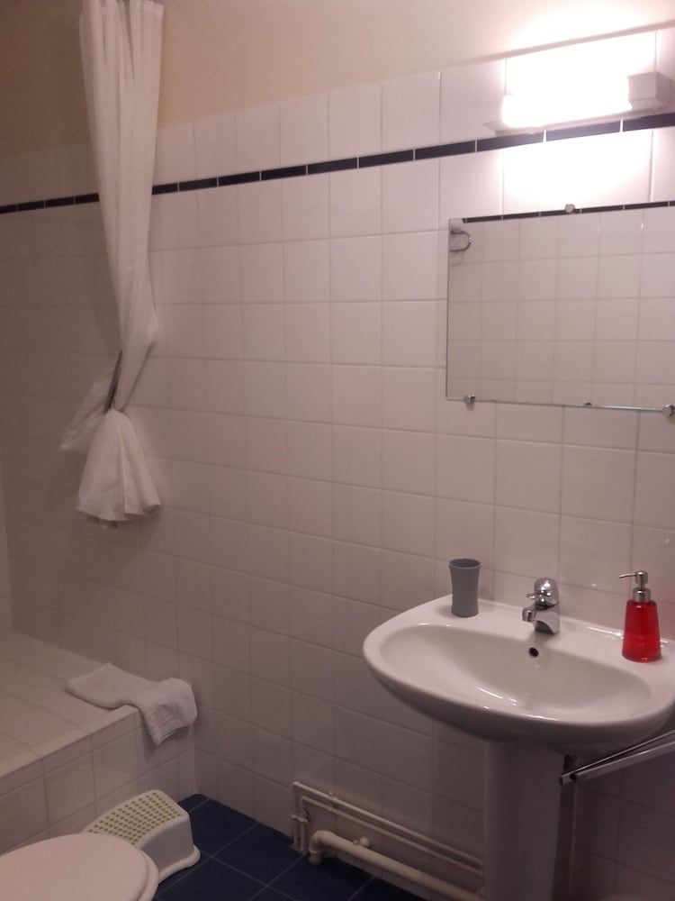 Ancien Presbytère Albert Schweitzer Standard Double Room, 1 Bedroom, Courtyard Area 6