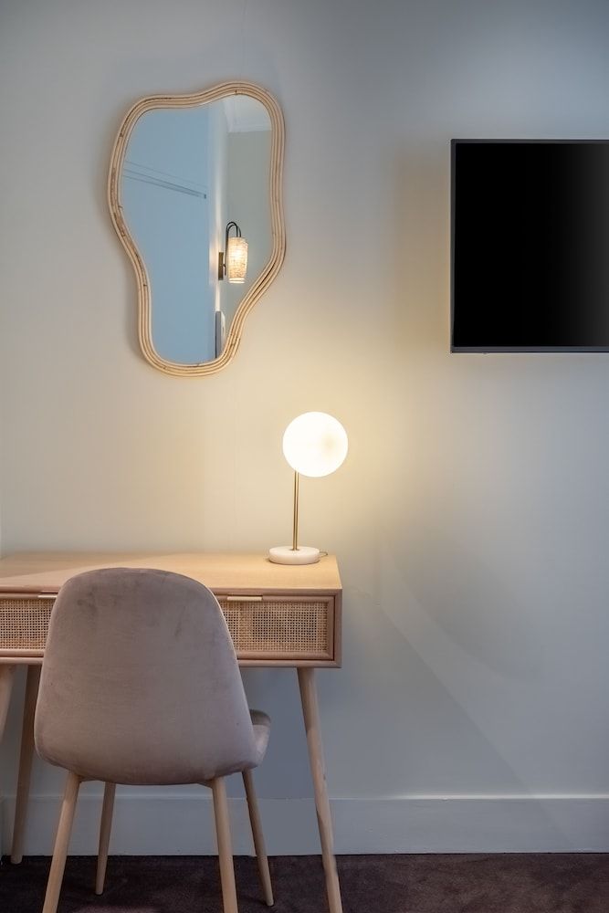 Makom Pereire Superior Room 10