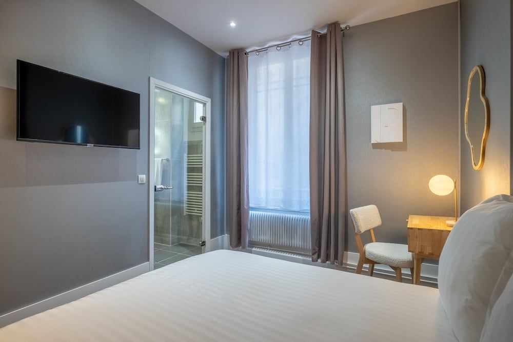 undefined Makom Pereire 9