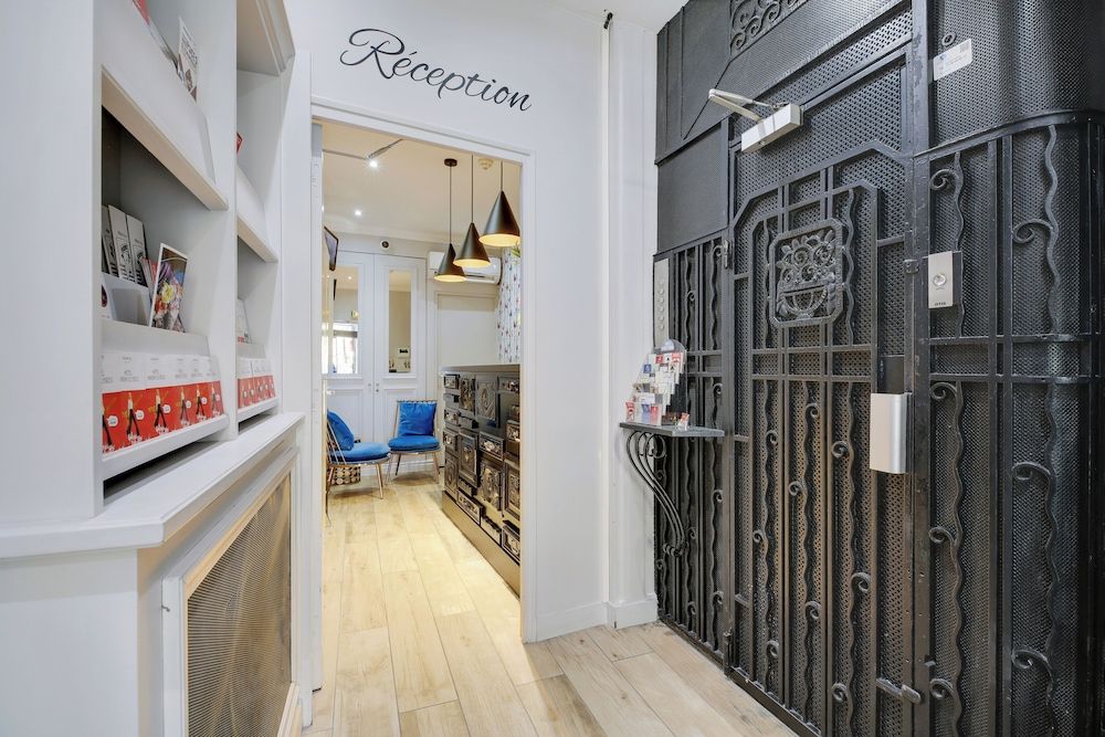 undefined Hotel Riviera Elysées