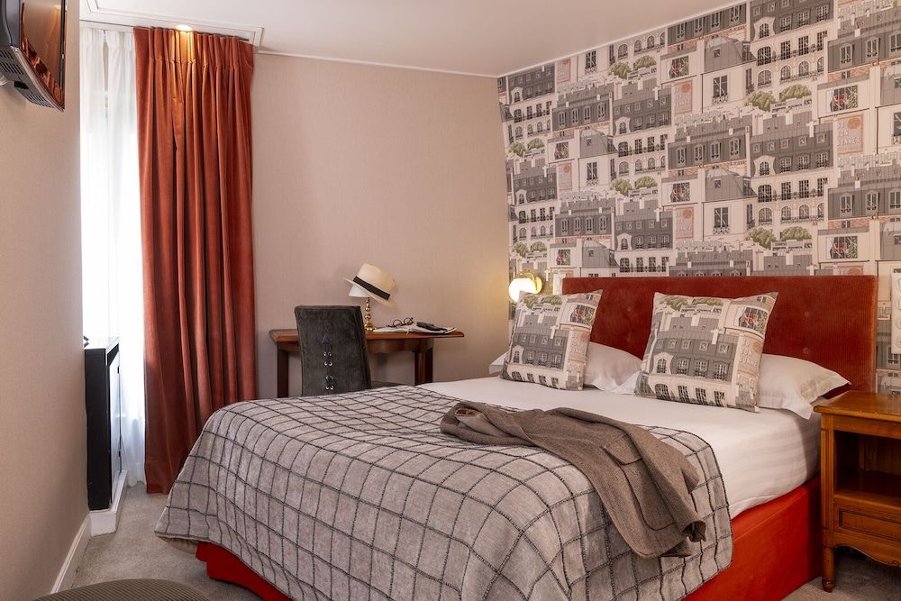 Le Regent Standard Double Room